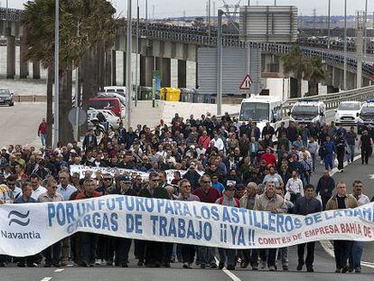 Protesta de trabajadores de la planta de Navantia en Puerto Real.