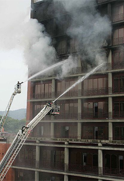 Seguridad pide que no se utilicen globos chinos y farolillos voladores por  riesgo de incendio - GipuzkoaGaur - Actualidad de Gipuzkoa