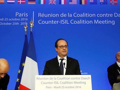Hollande este martes en la reunión de la coalición internacional contra el ISIS.
