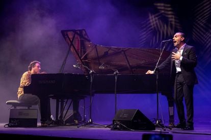 El pianista flamenco David Peña Dorantes y el cantaor Pedro el Granaíno, durante el concierto que ofrecieron el martes en el festival Cante de las Minas