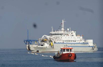 Amarre del cable submarino Sam-1