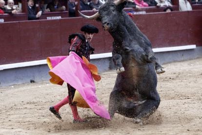 Alejandro Talavante con el tercer toro.