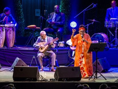 El grupo Buena Vista Social Club, en una actuaci&oacute;n en Barcelona, en junio de 2015.