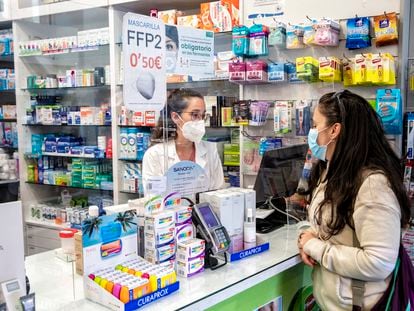 El interior de una farmacia del centro de Madrid.