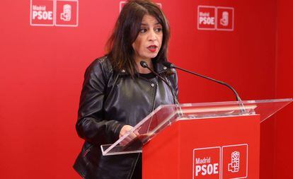 La vicesecretaria general del PSOE, Adriana Lastra, durante la rueda de prensa tras la reunión de la Ejecutiva de la formación socialista de Madrid. 