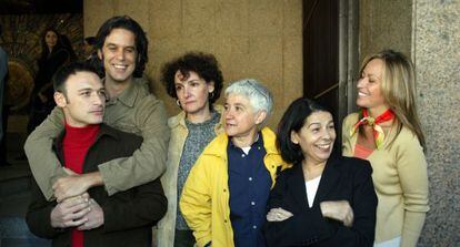 Boti García (3d) y Zerolo con sus parejas junto a Trinidad Jiménez el 22 de octubre de 2003.