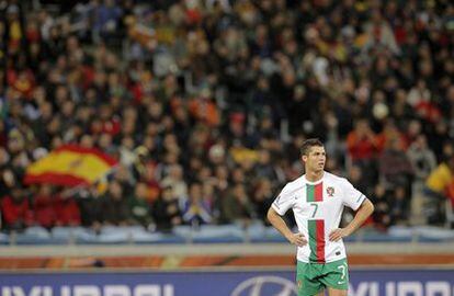 El jugador portugués, fotografiado durante el partido de octavos de final de los Mundiales de Sudáfrica 2010 de fútbol, España 1- Portugal 0, disputado en el estadio Green Point de Ciudad del Cabo.