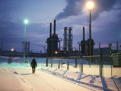 Una planta de deshidratación de gas natural en Siberia (Rusia), en una imagen de archivo.