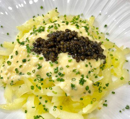 PATATAS AL VAPOR CON CREMA DE HUEVO Y CAVIAR / CAPEL