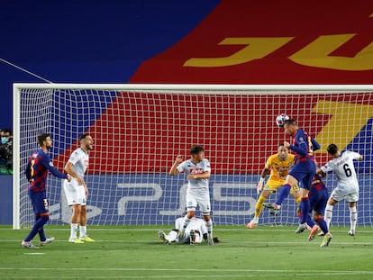 Lenglet marca el primer gol del Barcelona ante el Nápoles.