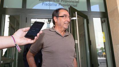 El socialista Ángel Franco ante la Audiencia Provincial de Alicante.