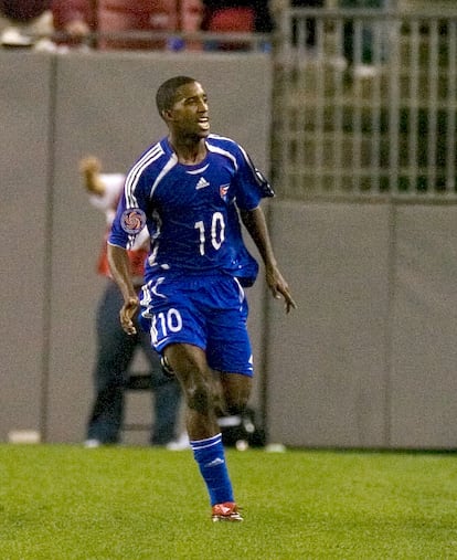 Cuban player Yordany Alvarez before defecting in the match against the United States in the 2008 Beijing qualifiers.