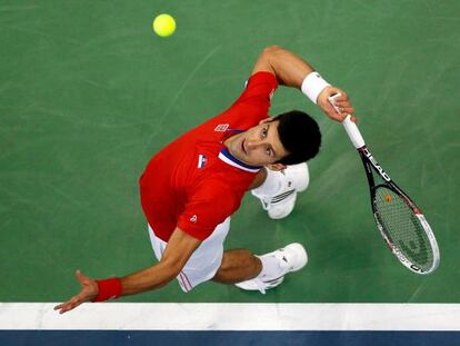 Djokovic sirve ante Stepanek.