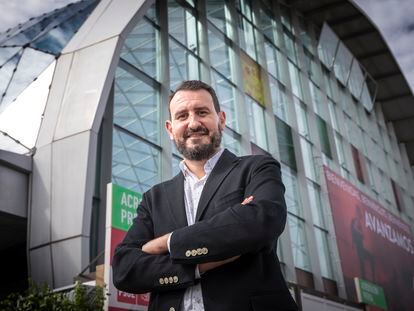 Rubén Guijarro, presidente del grupo municipal del PSC en Badalona, en el congreso del PSOE en Valencia.