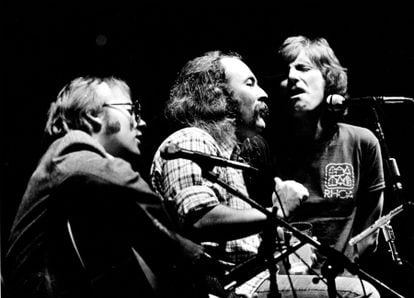 Los músicos David Crosby, Stephen Stills y Graham Nash (Archivo).