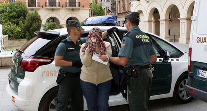 Una detenida por la venta ilegal de fármacos a su llegada en octubre al juzgado de Teruel.