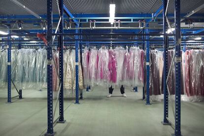 Prendas listas para ser enviadas a sus tiendas.