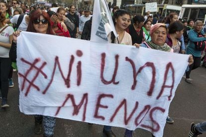 La consigna #NiUnaMenos se ha convertido en una bandera de la sociedada argentina.