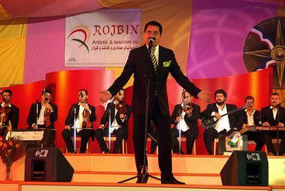 El cantante turco Ibrahim Tatlises, en una actuación de 2005.