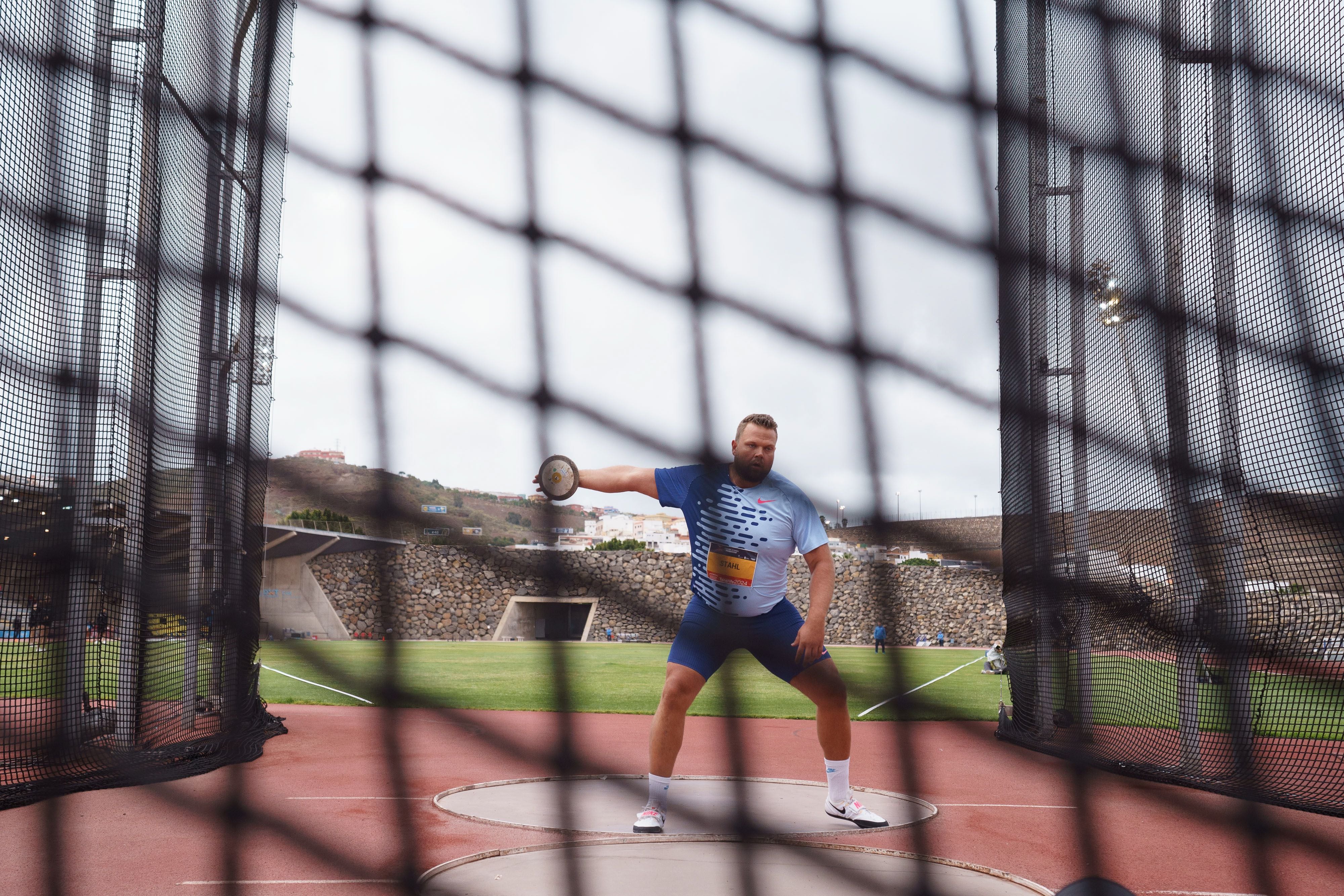 El viento y el frío de Tenerife pueden más que la voluntad de los atletas en el Canarias Athletics Invitational