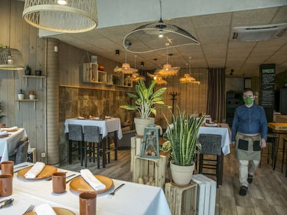 Sala del restaurante Barbecho, en Majadahonda (Madrid). 