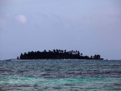 Una imagen panorámica del cayo Johnny Cay, junto a la isla colombiana de San Andrés, en el Caribe.