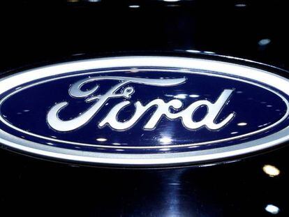 Insignia de la marca de coches Ford.