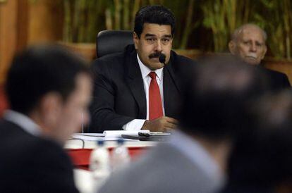 Maduro escucha a Capriles en la reuni&oacute;n de la semana pasada