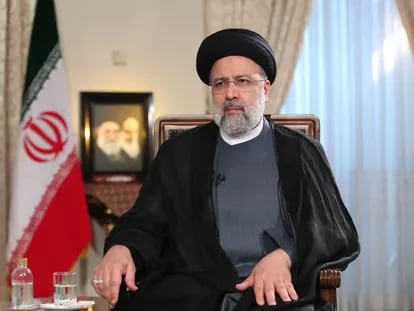 El presidente Irán, Ebrahim Raisí, en Teherán durante una entrevista televisada.