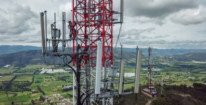 Torres de telefonía móvil.