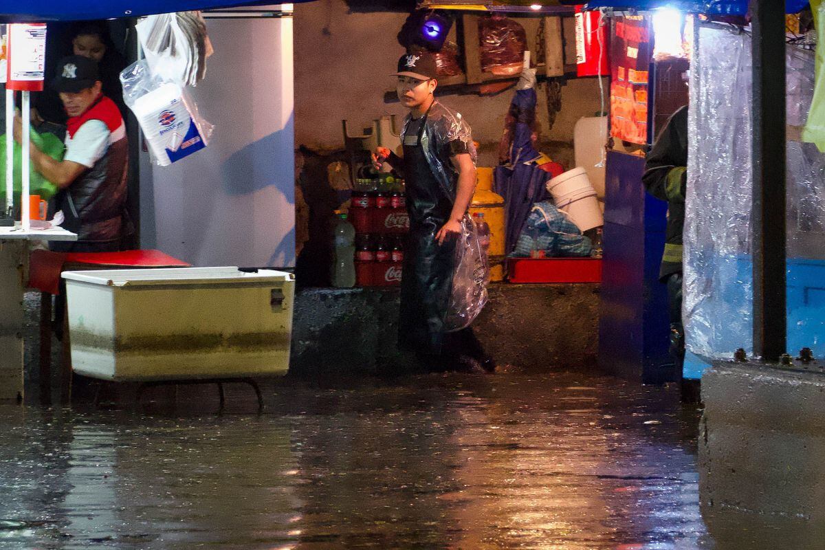 Dos Jóvenes Mueren A Causa De Las Lluvias Torrenciales En El Estado De México El PaÍs México