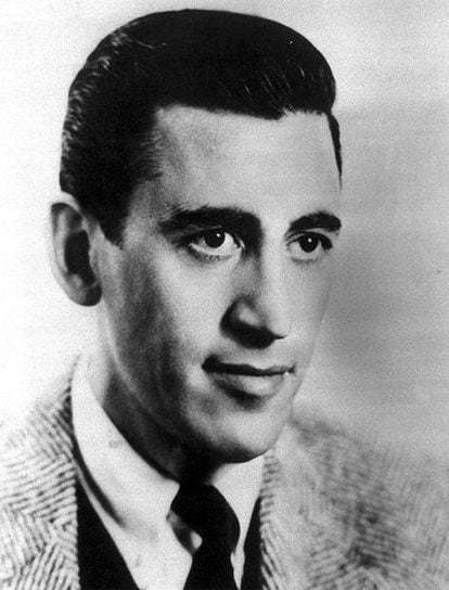 J.D. Salinger, autor de <i>El guardián entre el centeno</i>, en una imagen de juventu