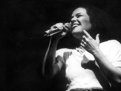 La cantante brasile&ntilde;a Elis Regina, durante una actuaci&oacute;n. 