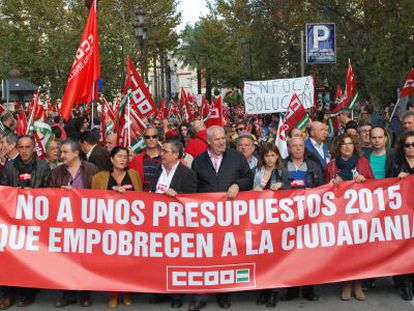 Cabeza de la manifestaci&oacute;n de CC OO contra los Presupuestos de 2015.