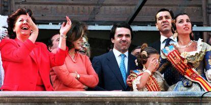 Rita Barberá, Ana Botella, José María Aznar y Eduardo Zaplana en el balcón en el año 2000.