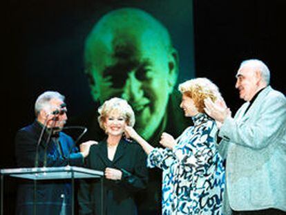 De izquierda a derecha, Fernando Guillén, Marisa Leza, Carmen Alborch y Juan Seoane.