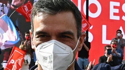 Pedro Sánchez, en el cierre de la campaña del PSOE en las elecciones de la Comunidad de Madrid.