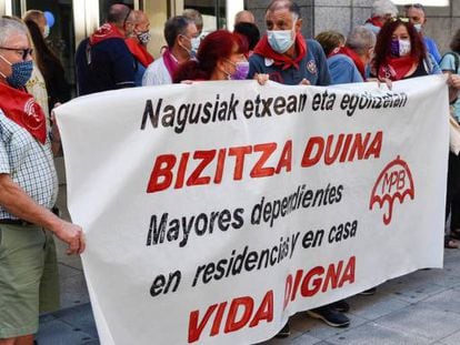 Imagen de una concentración del Movimiento de Pensionistas de Bilbao. 