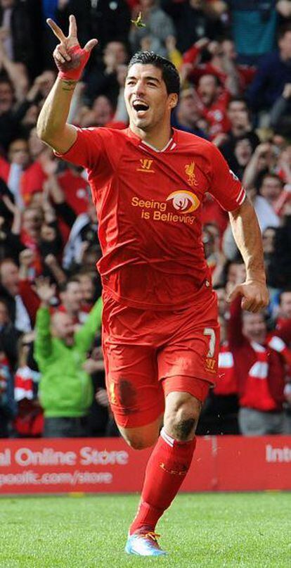 Luis Suárez celebra su segundo gol al Tottenham