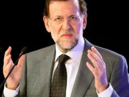 El presidente del Gobierno y líder del PP, Mariano Rajoy, durante su intervención en la XVII Unión Interparlamentaria del Partido Popular, en San Sebastián.