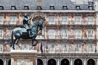 En la posición número 12 de las ciudades más fotografiadas está Madrid. El punto más fotografiado es la céntrica plaza Mayor (en la imagen). De hecho, la mayoría de los indicadores calientes de la ciudad se localizan en el distrito Centro, pues es donde se ubican la Puerta del Sol, Callao, Ópera y el palacio de Oriente.