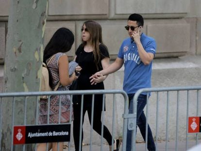 Bryan Andrés, uno de los acusados, en el acceso a la Audiencia de Barcelona, en julio.