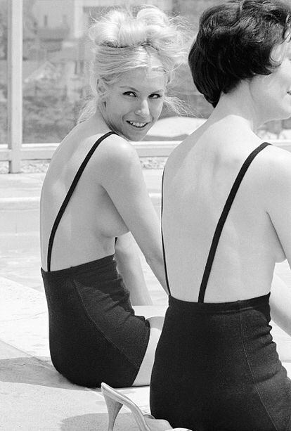 Model Rose McWilliams, con un bañador de Rudi Gernreich.