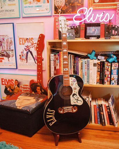 La habitación dedicada a Elvis de Linda Ramone.