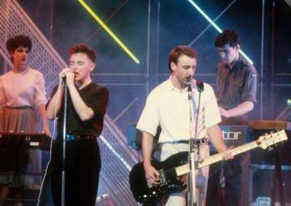 New Order interpretando 'Blue Monday' en el programa televisivo 'Top of the pops en 1983.