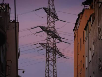 Torres de alta tensión en Terrassa (Barcelona).
