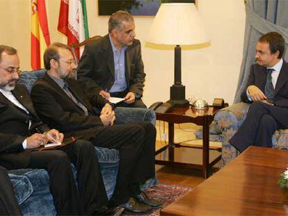 Zapatero se entrevista en La Moncloa con el negociador nuclear iraní Ali Lariyaní (segundo por la izquierda).