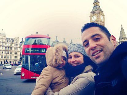 "#SelfieElviajero desde Londres con amor", nos dice Ari, que manda esta instantánea con un autobús y el Big Ben, emblemas de la capital británica.