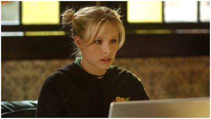 Kristen Bell no envejece de por sí, pero a los 24 años en 2004, definitivamente era demasiado mayor para interpretar a la detective adolescente Veronica Mars.