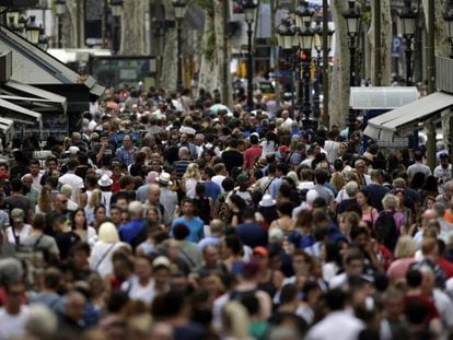 Imagen de La Rambla (Barcelona) dos días después del atentado del jueves.